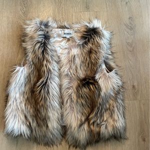 Bn Dakota fur vest